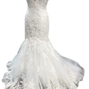 Mori Lee Ivory Lace Bridal Gown, 2804